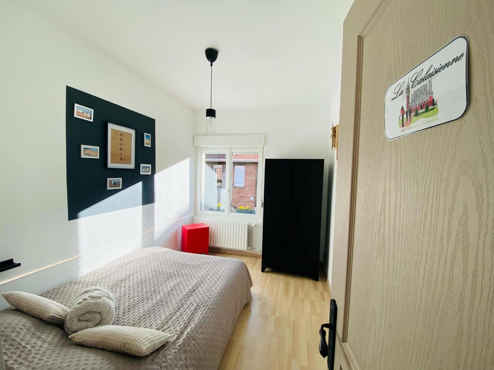 Chambre Privee Au Coeur De Calais Eksteriør bilde