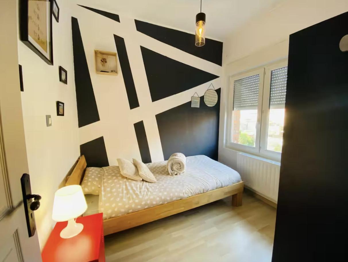 Chambre Privee Au Coeur De Calais Eksteriør bilde